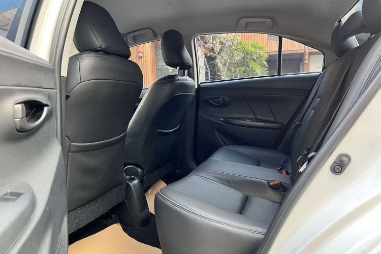 丰田 威驰 2021款 1.5L CVT创行版中控内饰21