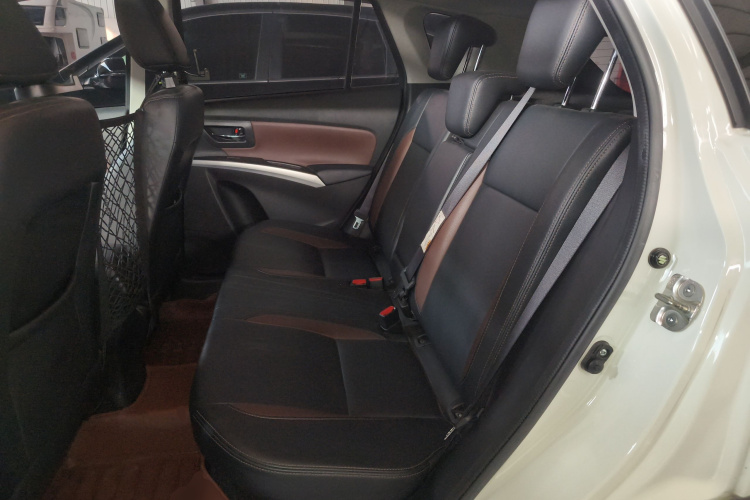 铃木 骁途 2017款 1.6L CVT两驱都市进取型中控内饰21