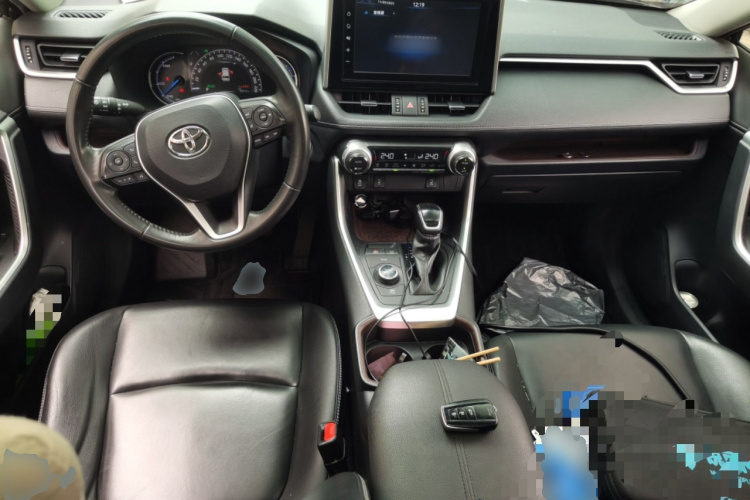 丰田 RAV4荣放 2020款 双擎 2.5L E-CVT四驱旗舰版中控内饰12
