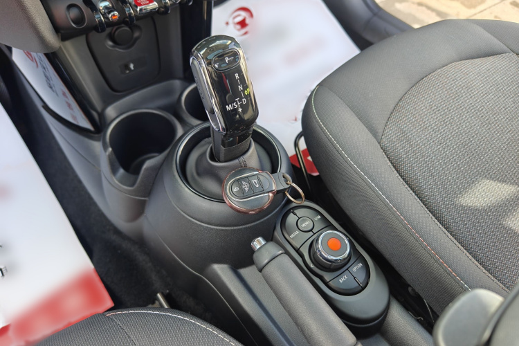 MINI 2019款 1.5T ONE PLUS 五门版局部细节18