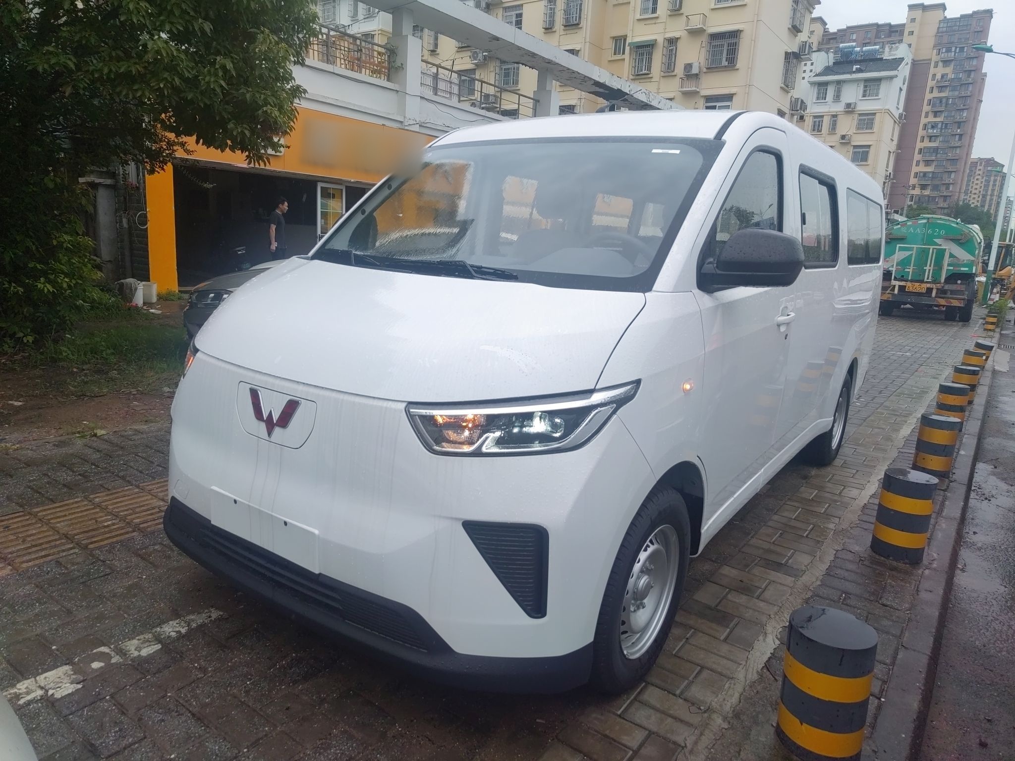 五菱汽车 五菱扬光 2024款 300KM 舒适型客车版 75kW