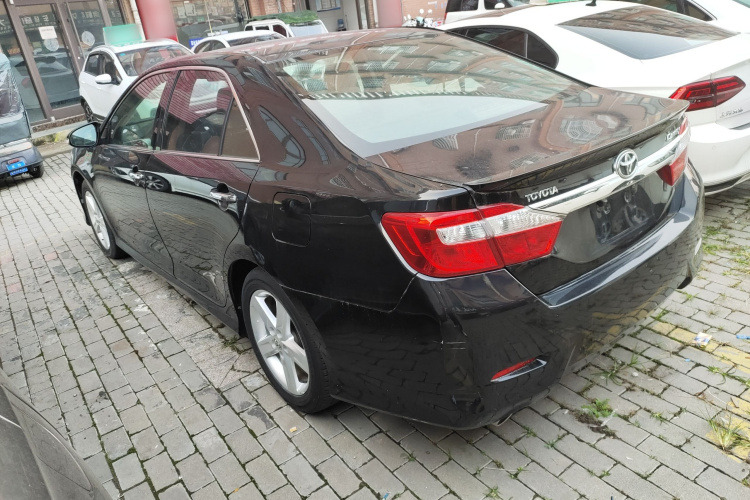 丰田 凯美瑞 2012款 骏瑞 2.0S 耀动版车身外观4