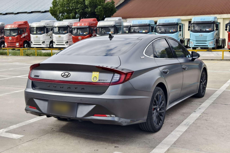 现代 索纳塔 2022款 270TGDi DCT 20周年纪念款车身外观6007