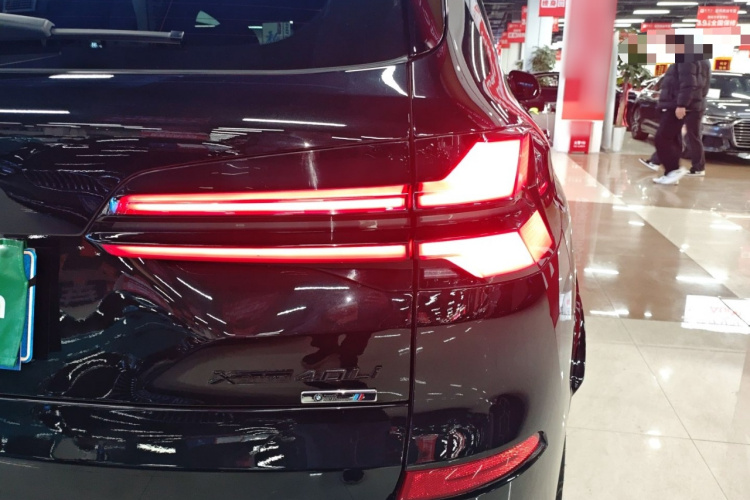 宝马X5 2023款 xDrive 30Li 尊享型M运动套装车身外观9