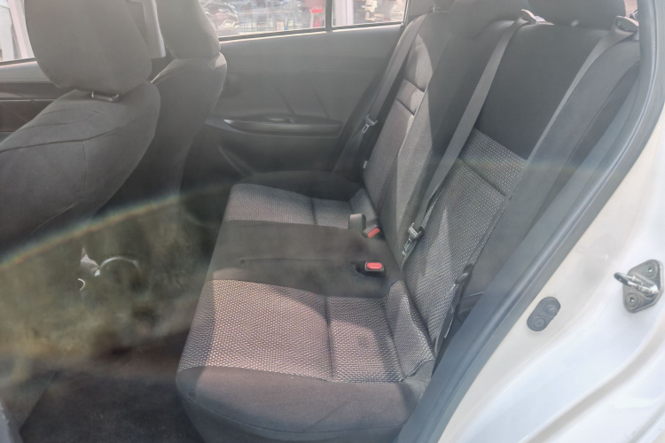 丰田 威驰 2019款 1.5L CVT创行版中控内饰7003