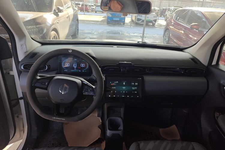 零跑汽车 零跑T03 2024款 200轻享版中控内饰12