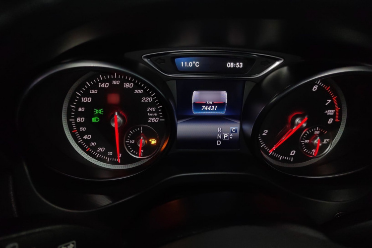 奔驰GLA 2019款 GLA 200 时尚型局部细节14