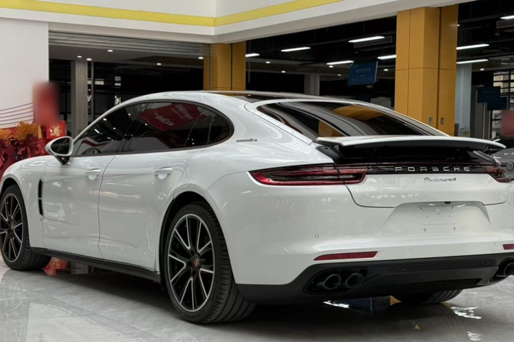 保时捷 2021款 Panamera 4 行政加长版 2.9T车身外观6002