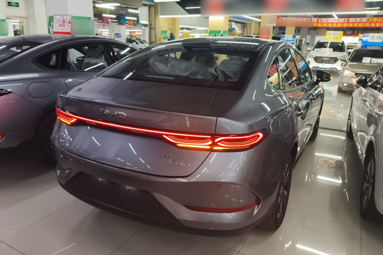 比亚迪 秦PLUS 2025款 DM-i 智驾版 128KM进取型车身外观7