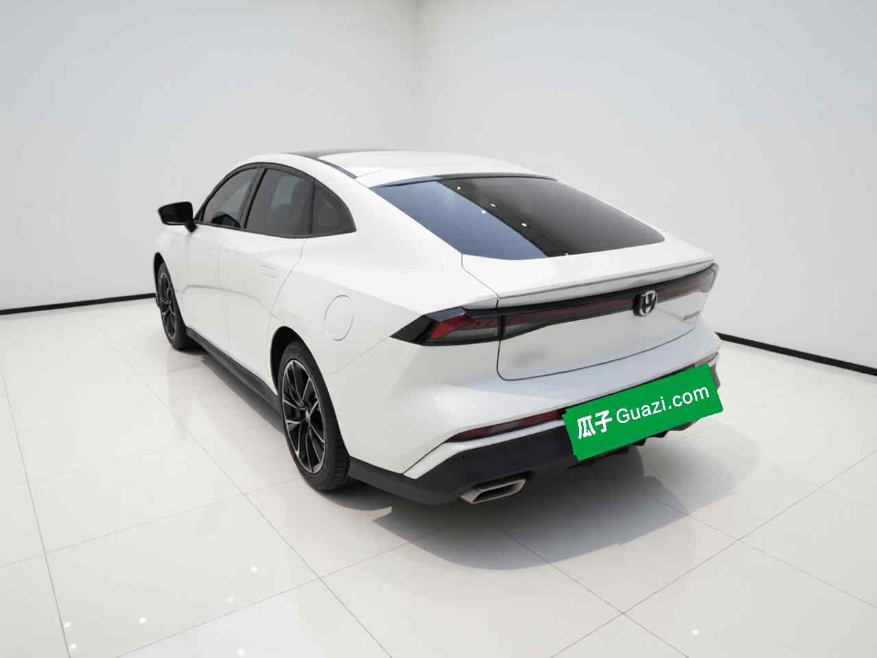 长安UNI-V 2024款 1.5T 尊贵型(3)