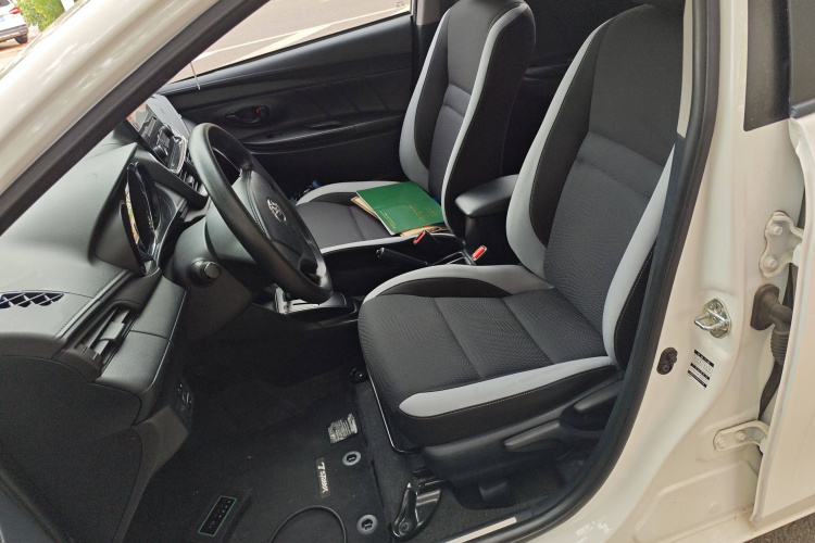 丰田 YARiS L 致炫 2021款 1.5L CVT领先版局部细节19