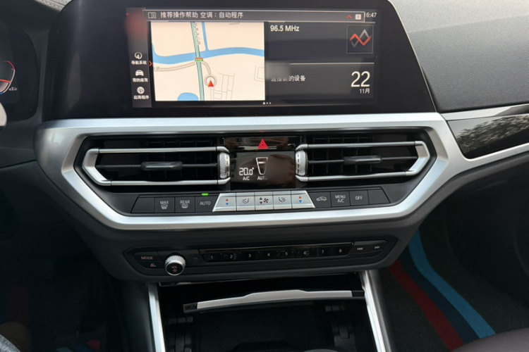 宝马3系 2020款 320Li M运动套装中控内饰7008