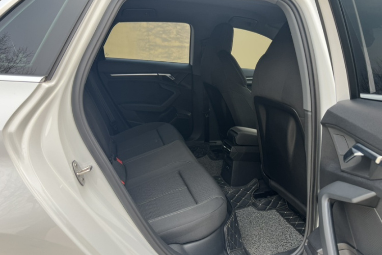 奥迪A3 2022款 Sportback 35 TFSI 进取运动型中控内饰7003