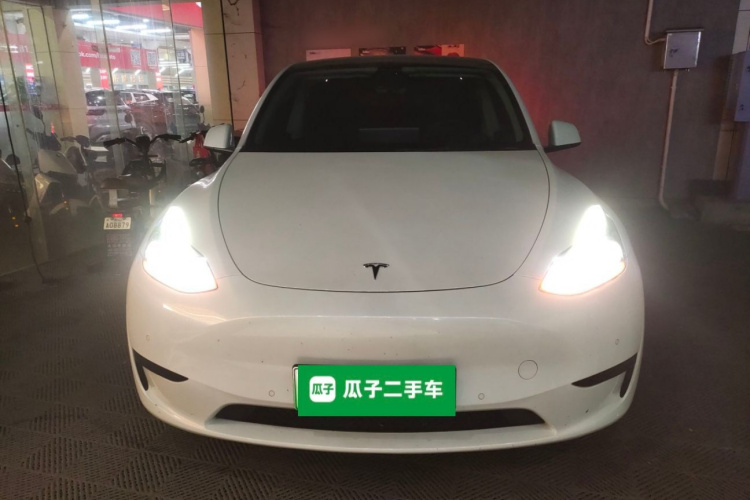 特斯拉 Model Y 2022款 改款 后轮驱动版车身外观6001