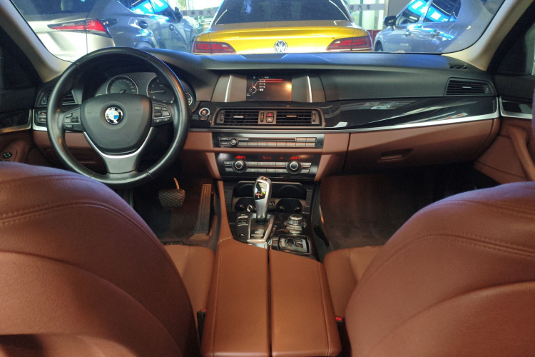宝马5系 2017款 520Li 典雅型中控内饰7002