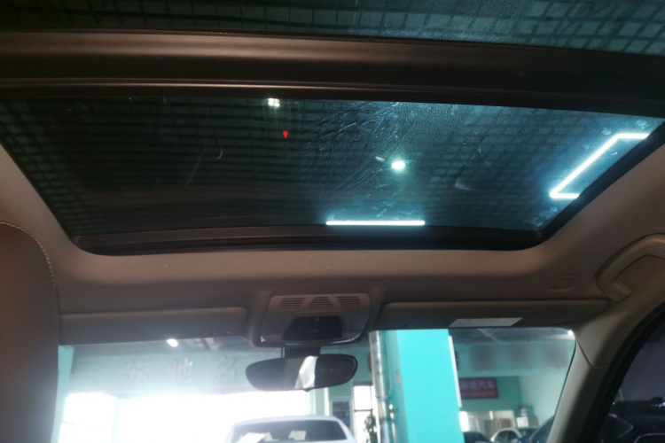 宝马1系 2020款 120i M运动套装中控内饰22