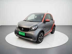 smart fortwo 2015款 1.0L 52千瓦硬顶激情版