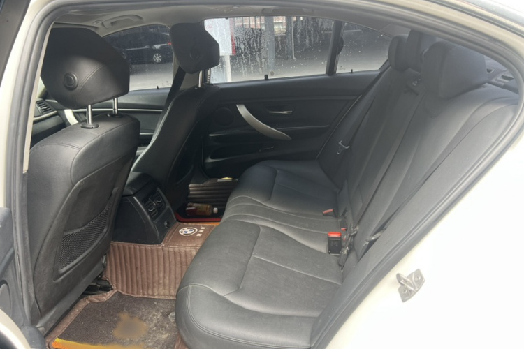 宝马3系 2015款 320Li 超悦版时尚型车身外观6009