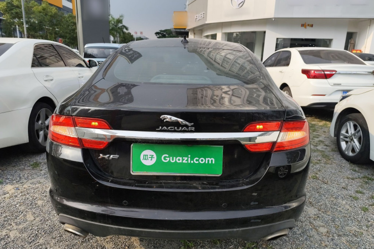 捷豹XF 2014款 XF 2.0T 风华版车身外观6