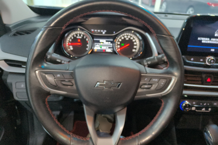 雪佛兰 沃兰多 2018款 Redline 530T 自动纵享版（5+2款） 国V中控内饰13