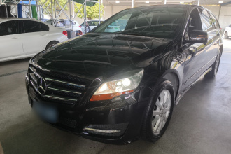 奔驰R级 2017款 R 320 4MATIC 商务型臻藏版