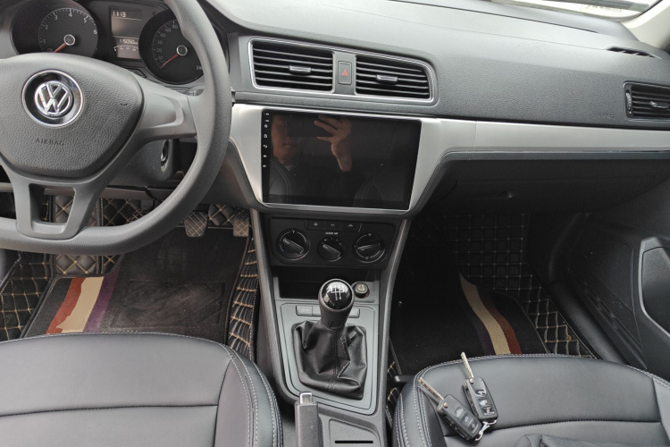 大众 朗逸 2015款 1.6L 手动风尚版中控内饰12