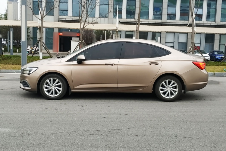 别克 威朗 2018款 三厢 15S 自动领先型车身外观6008