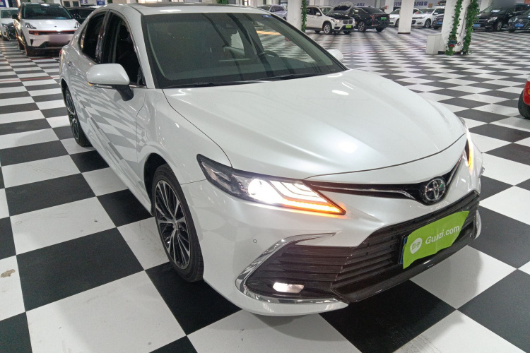 丰田 凯美瑞 2021款 2.0G 豪华版车身外观3