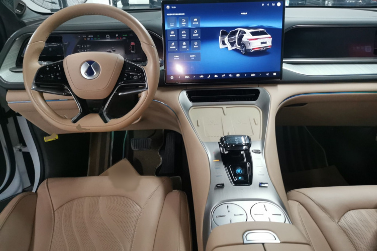 腾势N7 2023款 超长续航版中控内饰7002