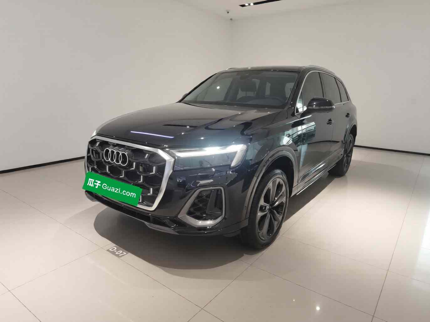奥迪Q7 2025款 55 TFSI quattro S line运动型(2)