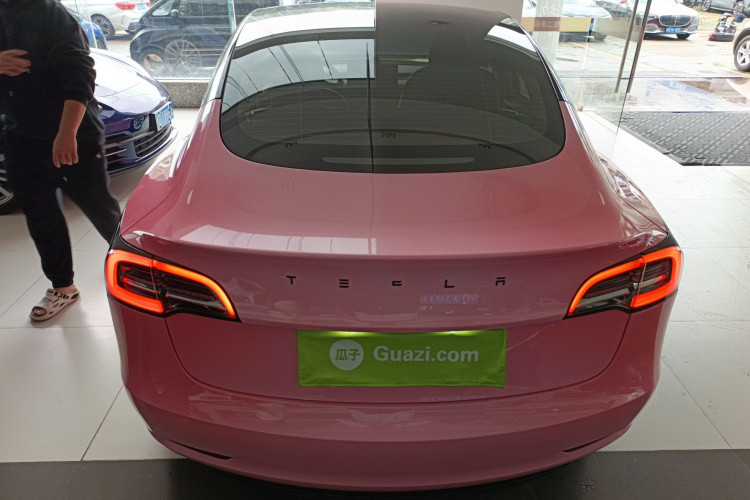 特斯拉 Model 3 2022款 后轮驱动版车身外观6