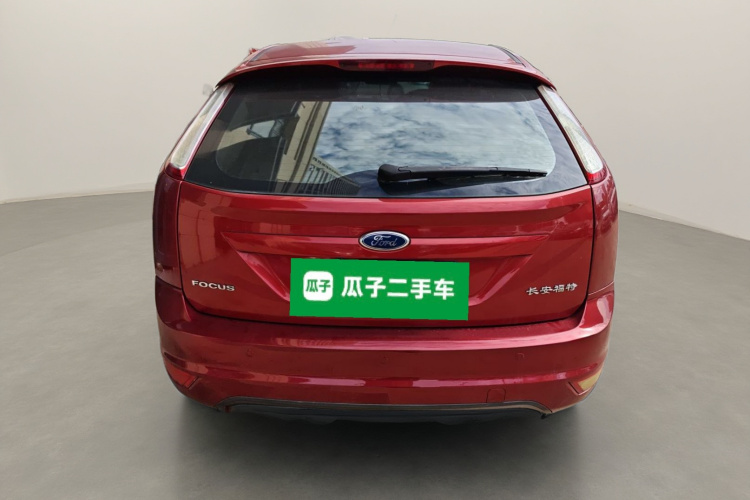 福特 福克斯 2013款 两厢经典 1.8L 自动时尚型车身外观6