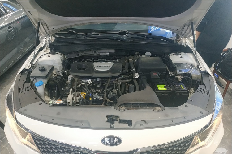 起亚K5 2016款 1.6T 自动LUX局部细节24