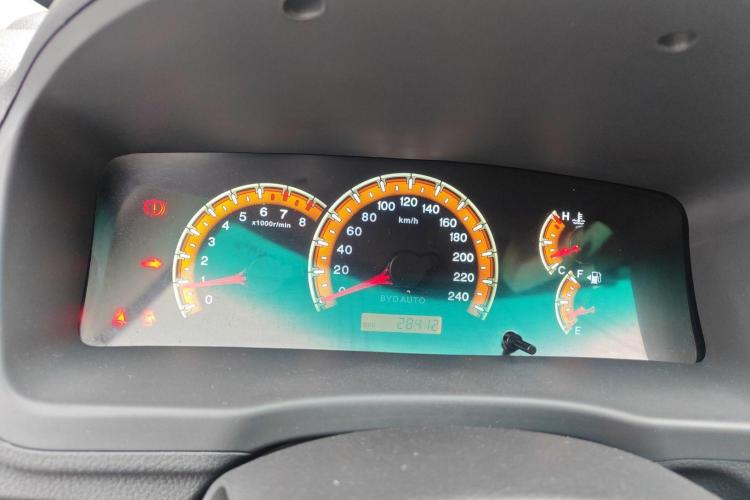 比亚迪F3 2015款 节能版 1.5L 手动舒适型中控内饰14