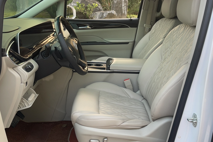 别克GL8 2020款 ES陆尊 653T 舒适型局部细节19