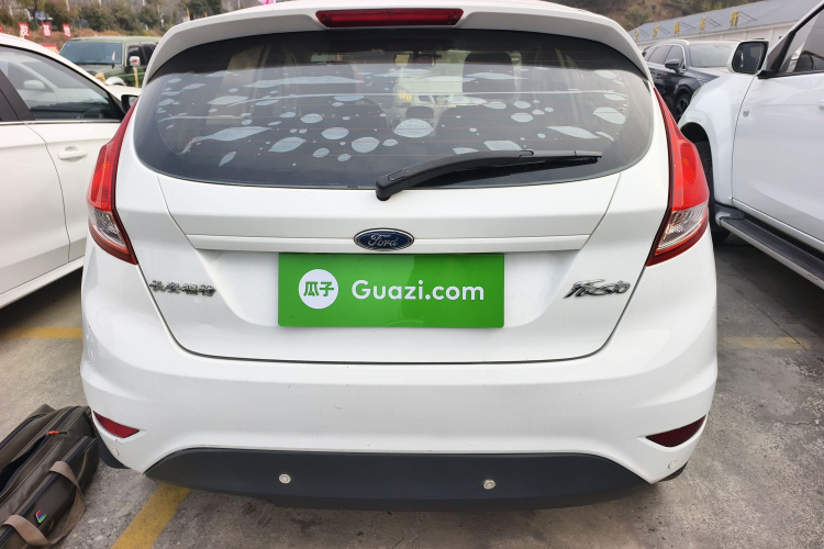 福特 嘉年华 2013款 两厢 1.5L 手动风尚型车身外观6004