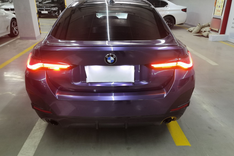 宝马4系 2022款 430i Gran Coupe M运动曜夜套装车身外观6004