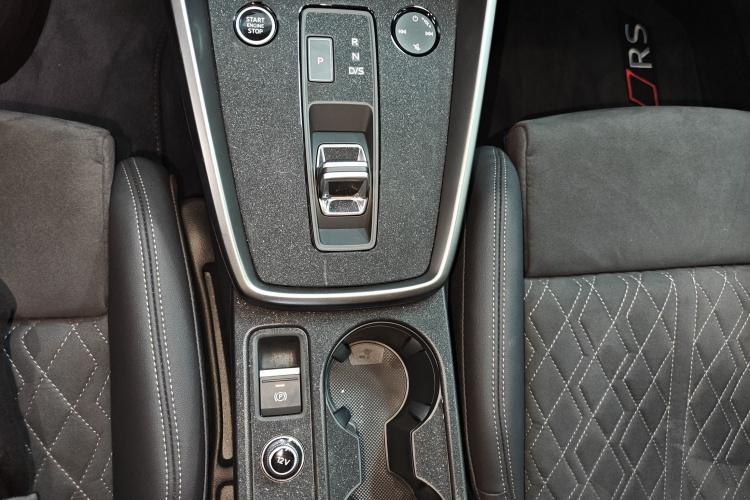 奥迪A3 2024款 A3L Limousine 35 TFSI RS套件燃速型局部细节18