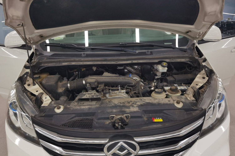 上汽大通MAXUS 大通G10 2022款 2.0T 自动智享版 汽油 7座局部细节24