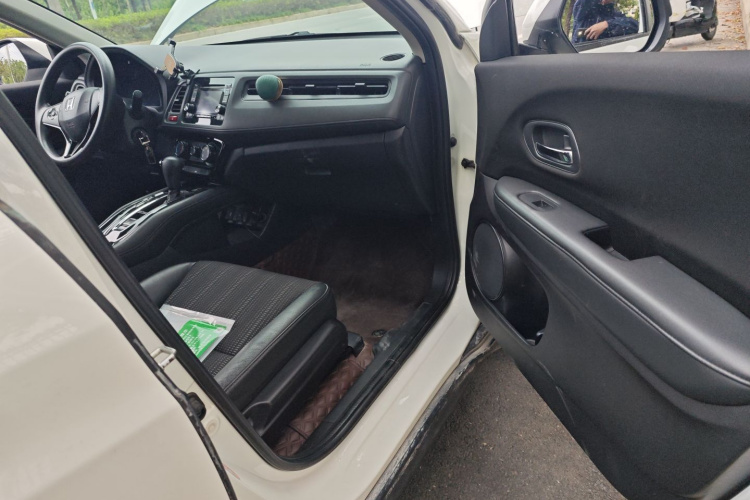 本田 缤智 2015款 1.8L CVT两驱精英型局部细节9005