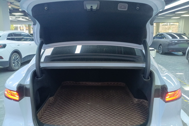 岚图汽车 岚图追光 2023款 四驱标准版局部细节23