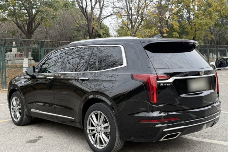 凯迪拉克XT6 2022款 2.0T 七座两驱豪华型车身外观6008