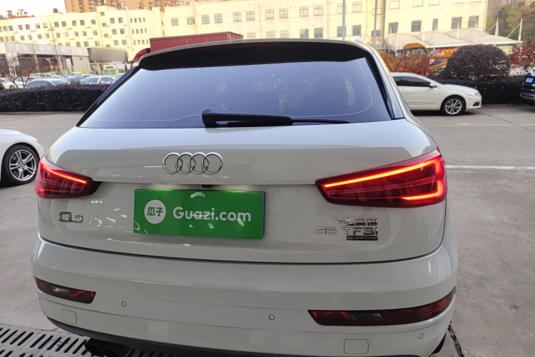 奥迪Q3 2016款 35 TFSI quattro 全时四驱风尚型车身外观6004
