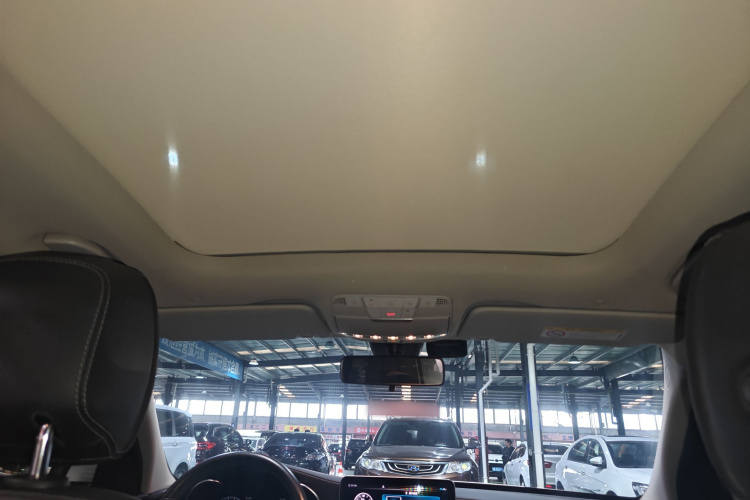 奔驰C级 2021款 C 200 L 时尚型运动版中控内饰22