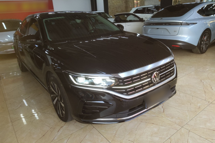 大众 帕萨特 2023款 330TSI 豪华版车身外观6002