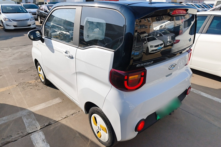 奇瑞 QQ冰淇淋 2022款 170km 圣代 三元锂车身外观4