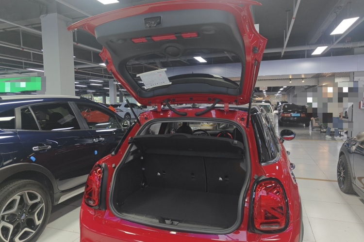 MINI 2018款 2.0T COOPER S 艺术家 五门版局部细节23