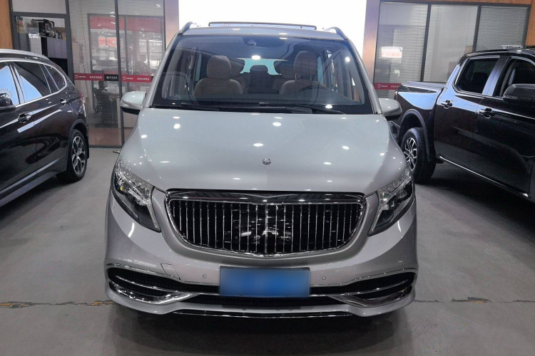 奔驰V级 2016款 V 260 尊贵版车身外观6001