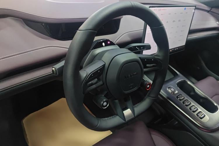 小米汽车 小米SU7 2024款 后驱超长续航高阶智驾Pro版中控内饰7002