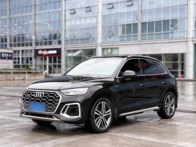 奥迪Q5L 2022款 改款 40T 豪华动感型